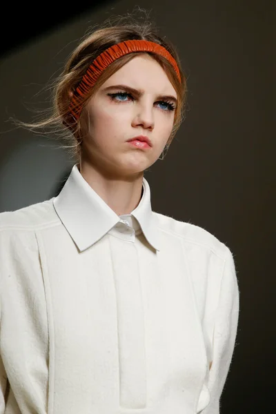 Look 76